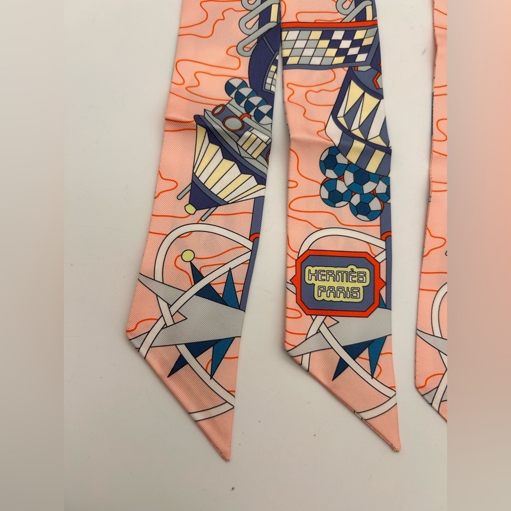 Hermes Twilly Set Of 2 Scarf Odyssey Rose Pale bleu Multi-color Silk NWT No Box - Picture 2 of 8